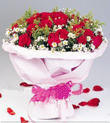  Kastamonu internetten çiçek satışı  12 ADET KIRMIZI GÜL BUKETI 