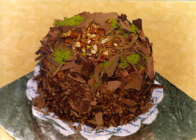 Çikolatali 4 ila 6 kisilik yas pasta  Kastamonu çiçek gönderme sitemiz güvenlidir 