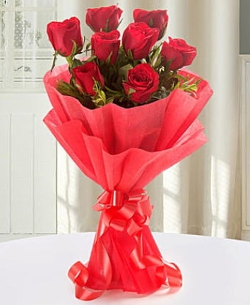 9 adet kırmızı gülden modern buket  Kastamonu İnternetten çiçek siparişi 